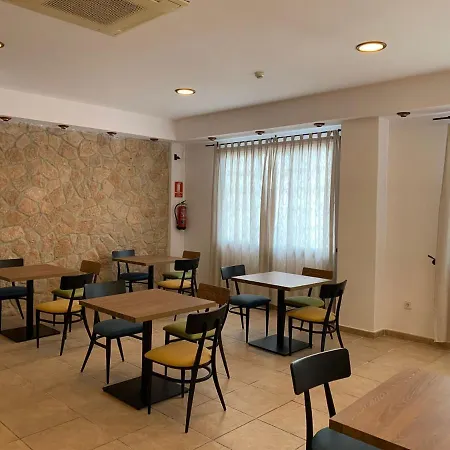 Hostal Rosalia-3